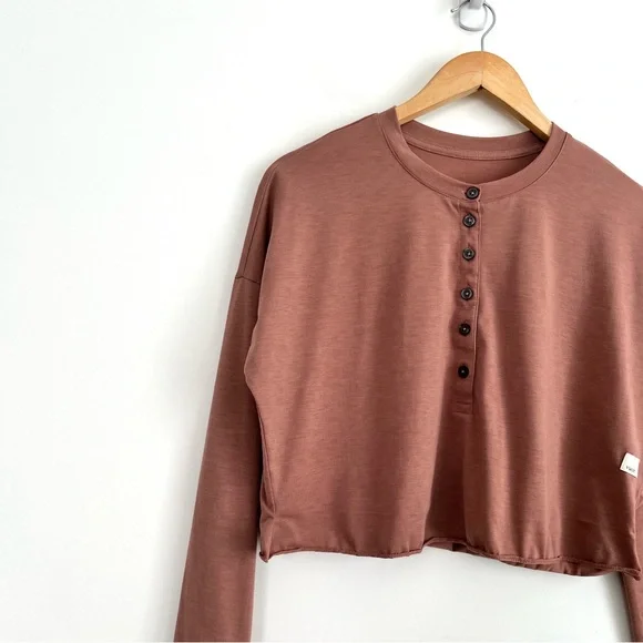 Vuori Avalon Henley in Terracotta - Picture 6 of 9